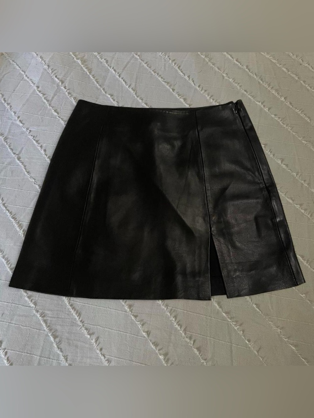 🖤 REFORMATION x VEDA • NWT, Margie Genuine Leather Mini Skirt - Picture 6 of 13